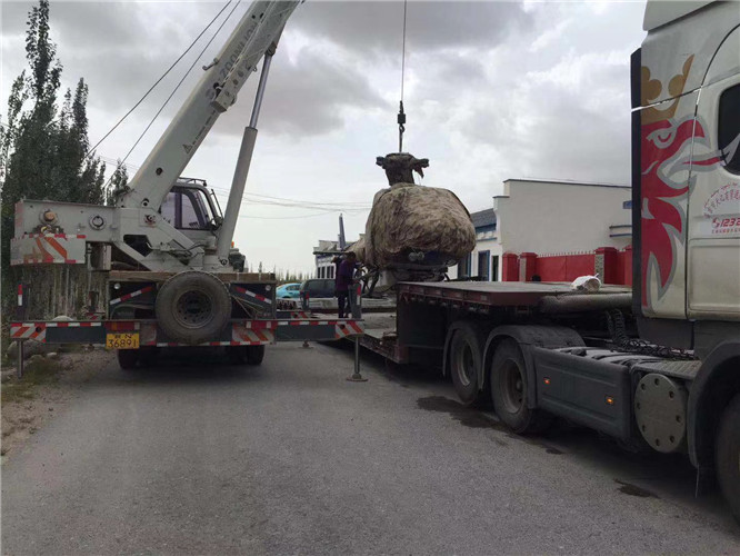 鹤山市狭窄场地（如小区、车间）适合用哪种吊车？